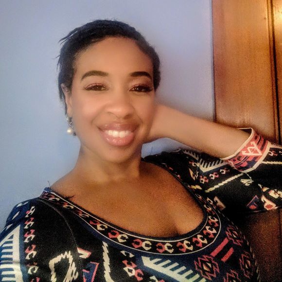 Meet your Posher, Shaquana - Picture 1 of 1